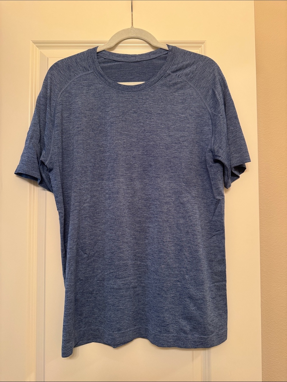 lululemon athletica Men's Heathered Blue Short-Sleeve Tee
